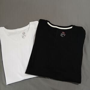 Set of 2 Isaac MizrahiLIVE Med Cotton A Line T-Shirts Black White Short-Sleeved